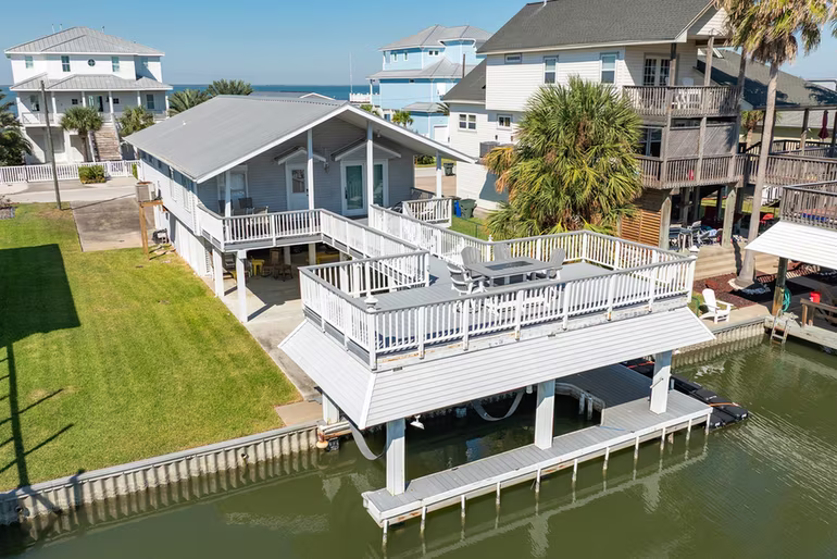 Photo 3 of 21911 Guadalupe Drive, Galveston, TX