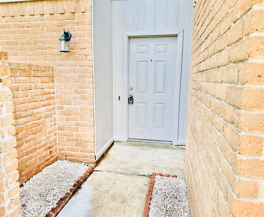 Photo 5 of 16810 Limeshade Lane, Sugar Land, TX
