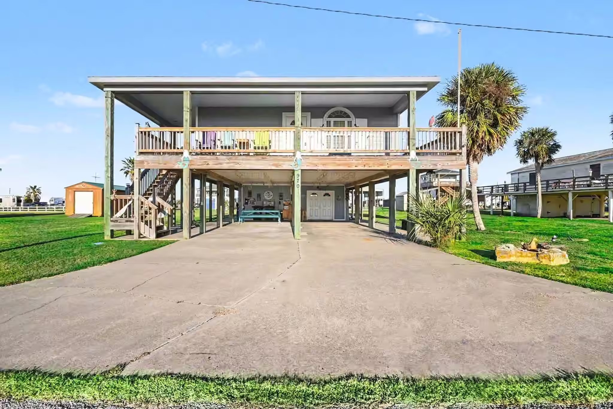 Photo 4 of 970 Wommack Drive S, Crystal Beach, TX