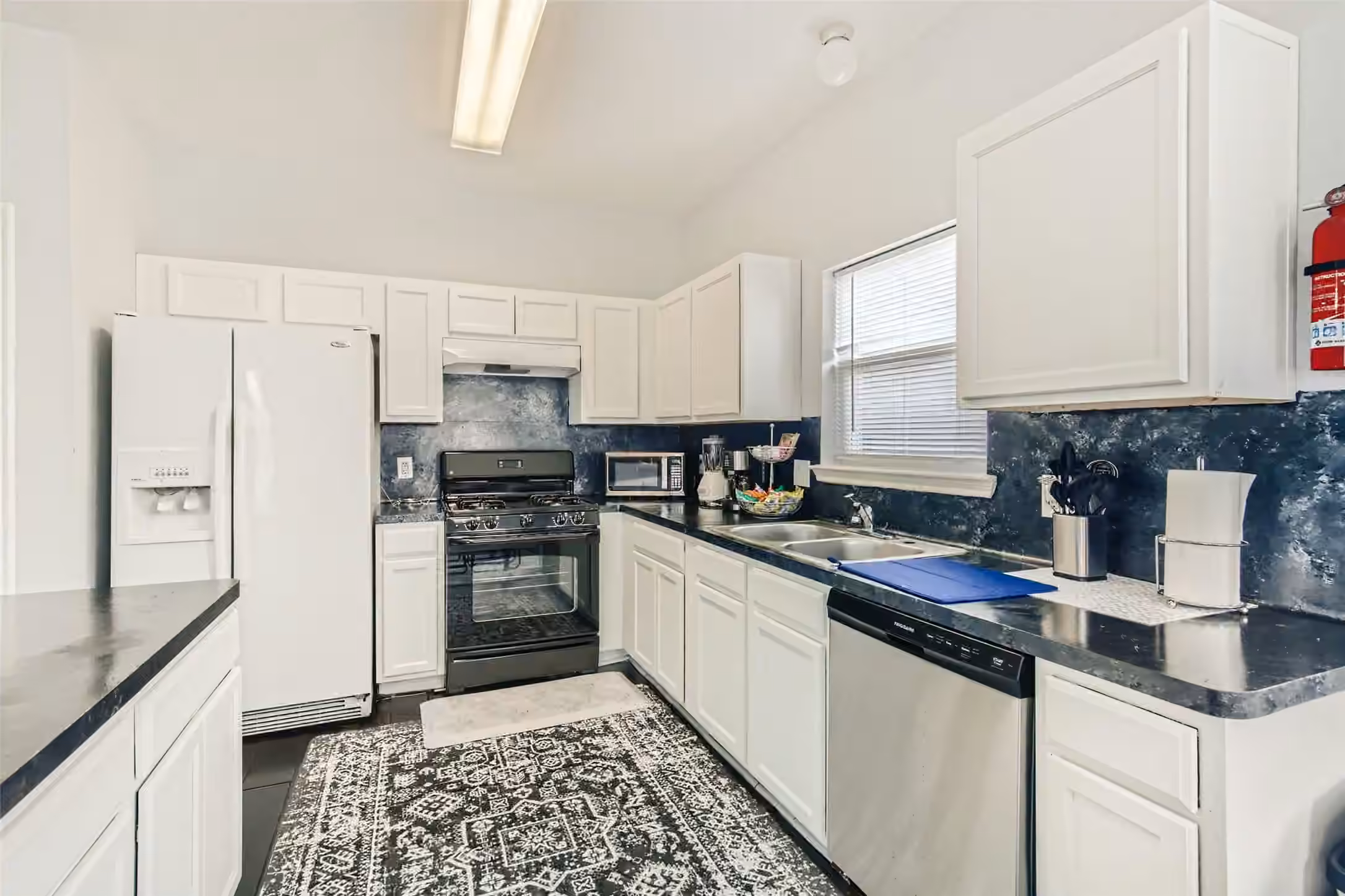 Photo 6 of 5535 Bear Trail Lane, Katy, TX