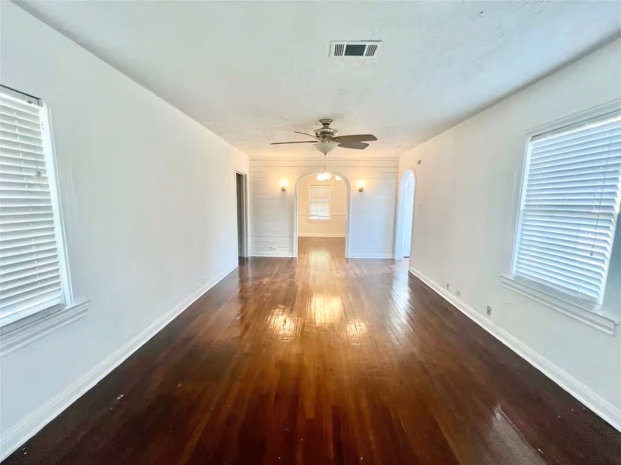 Photo 4 of 217 13th Avenue N, Texas City, TX