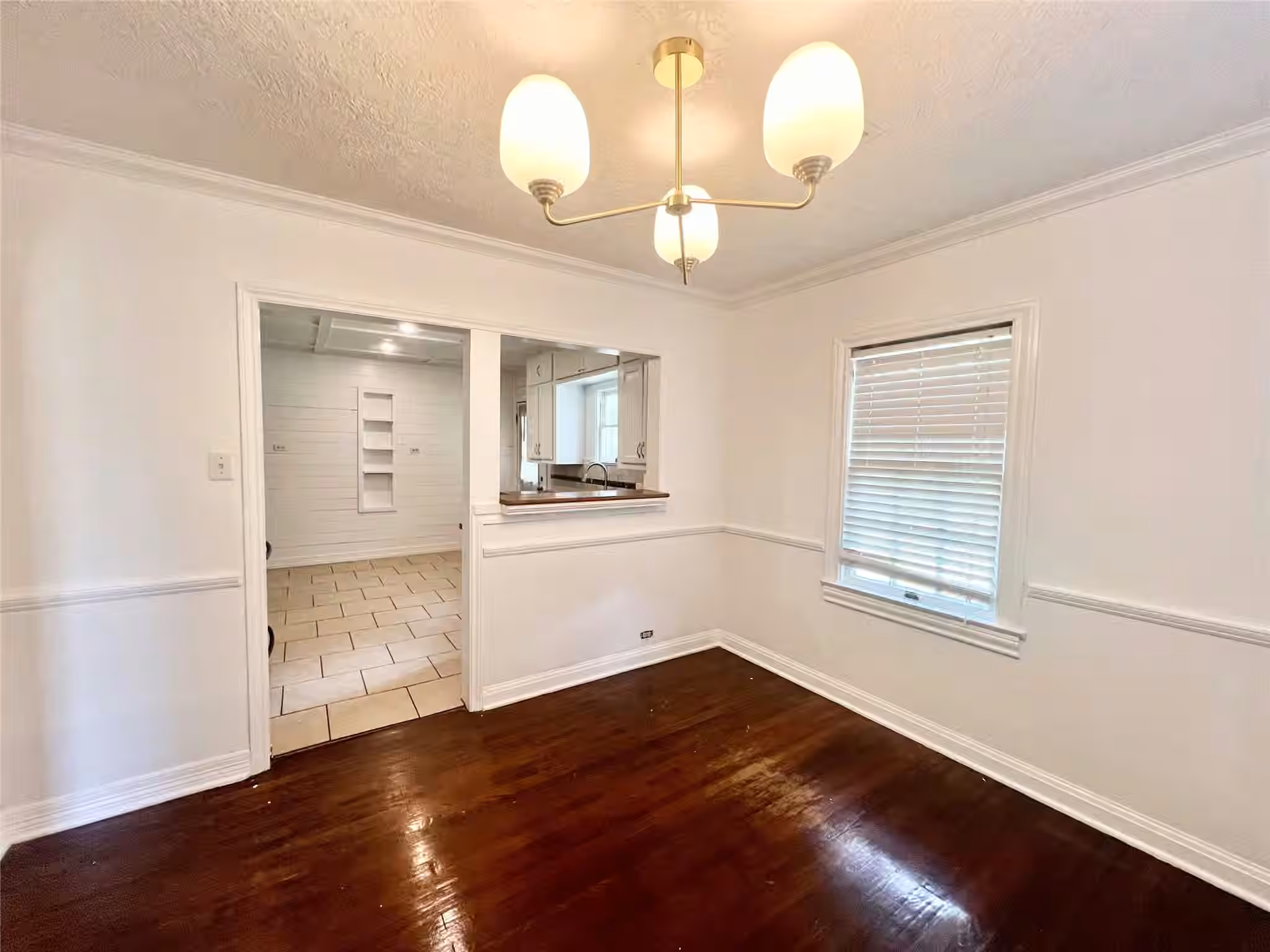 Photo 6 of 217 13th Avenue N, Texas City, TX