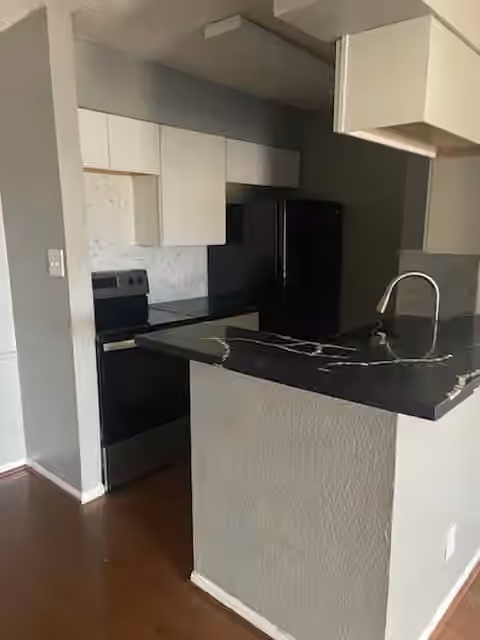 Photo 4 of 10101 S Gessner Road S 106, Houston, TX