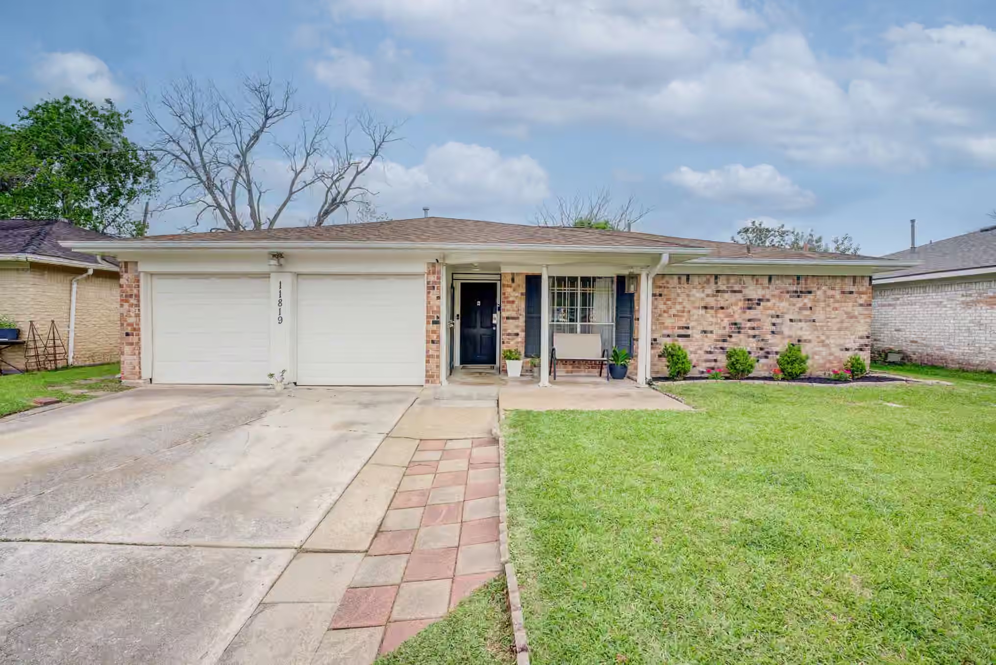 Photo of 11819 S Nottingham Circle, Houston, TX 77071