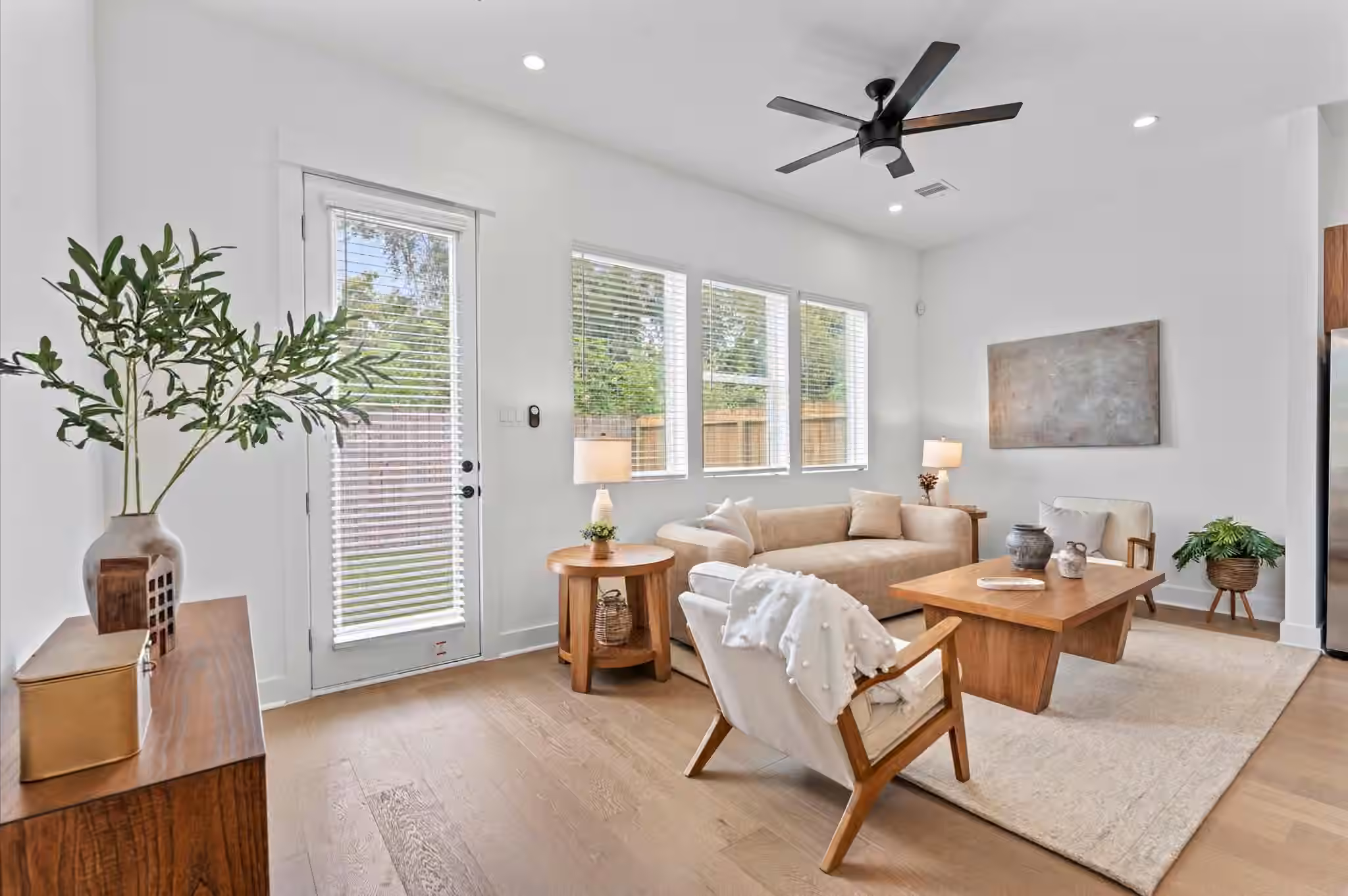 Photo 4 of 1011 Tuskegee Heights Lane, Houston, TX