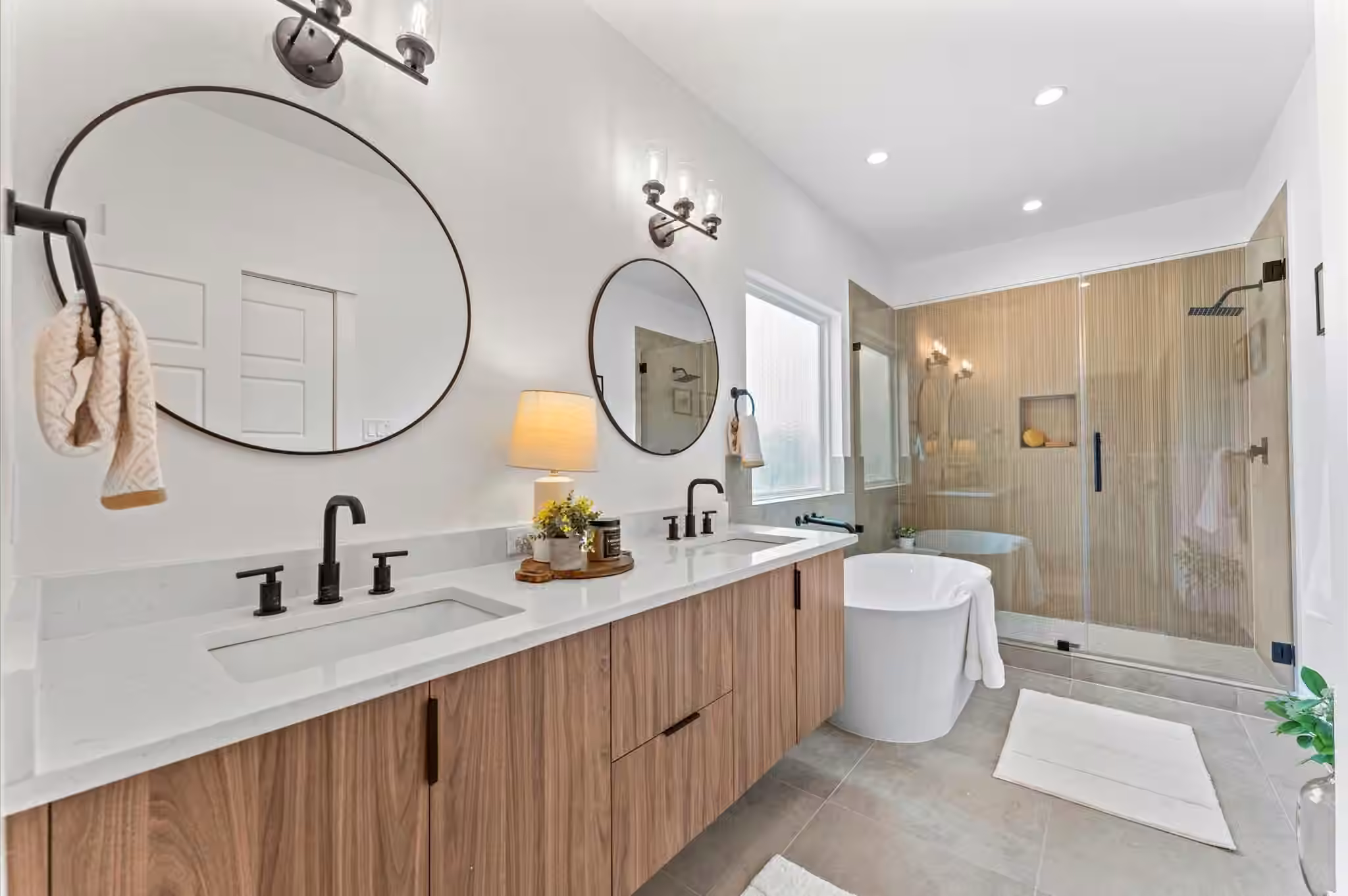 Photo 5 of 1011 Tuskegee Heights Lane, Houston, TX