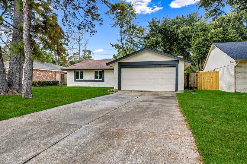Photo of 23323 Birnam Wood Boulevard, Spring, TX