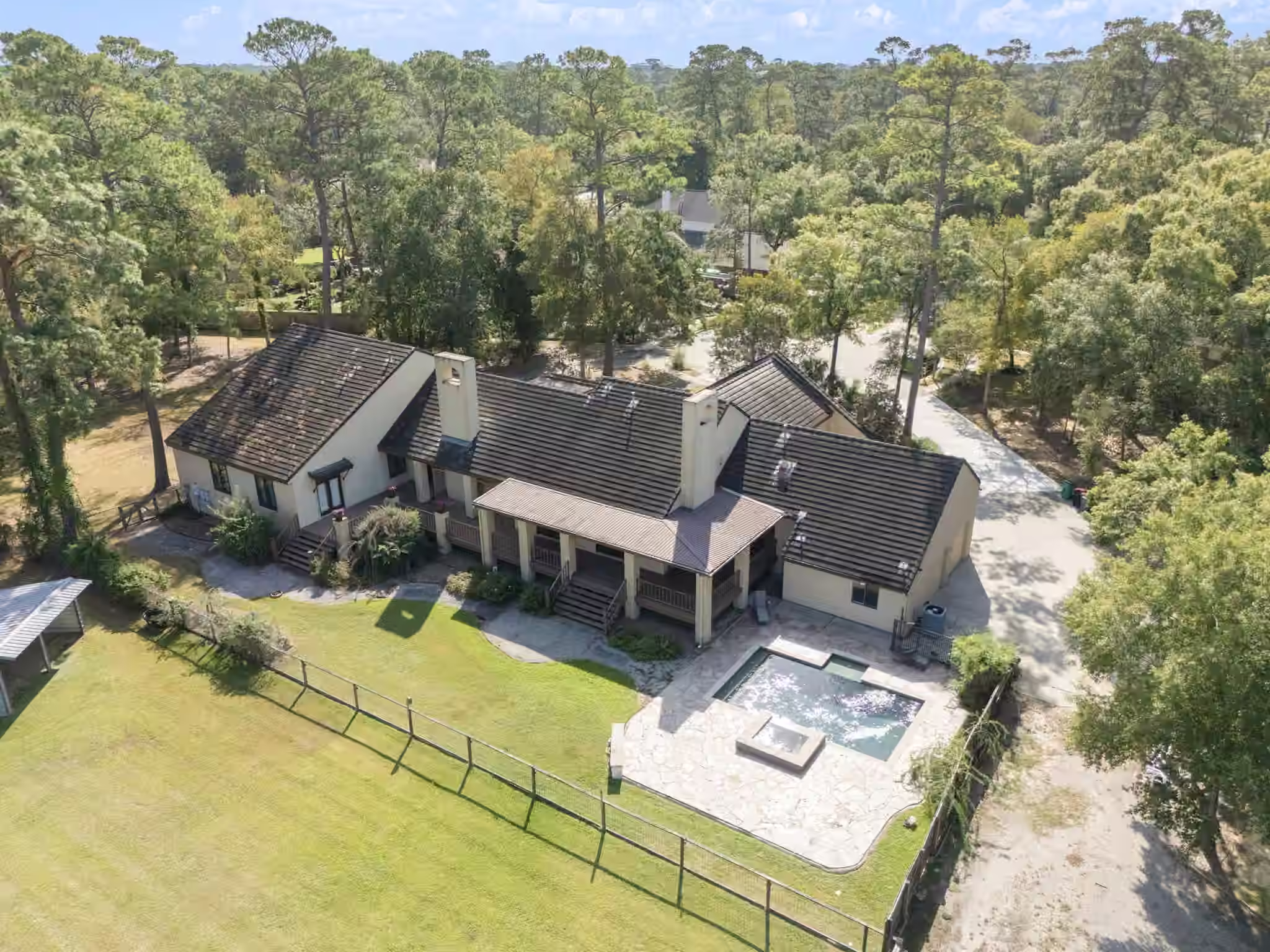 Photo of 4 Del Oro Court, Baytown, TX