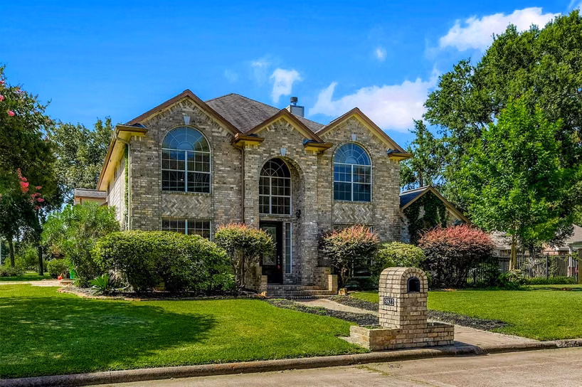 Photo of 9822 El Chaco Street, Baytown, TX 77521