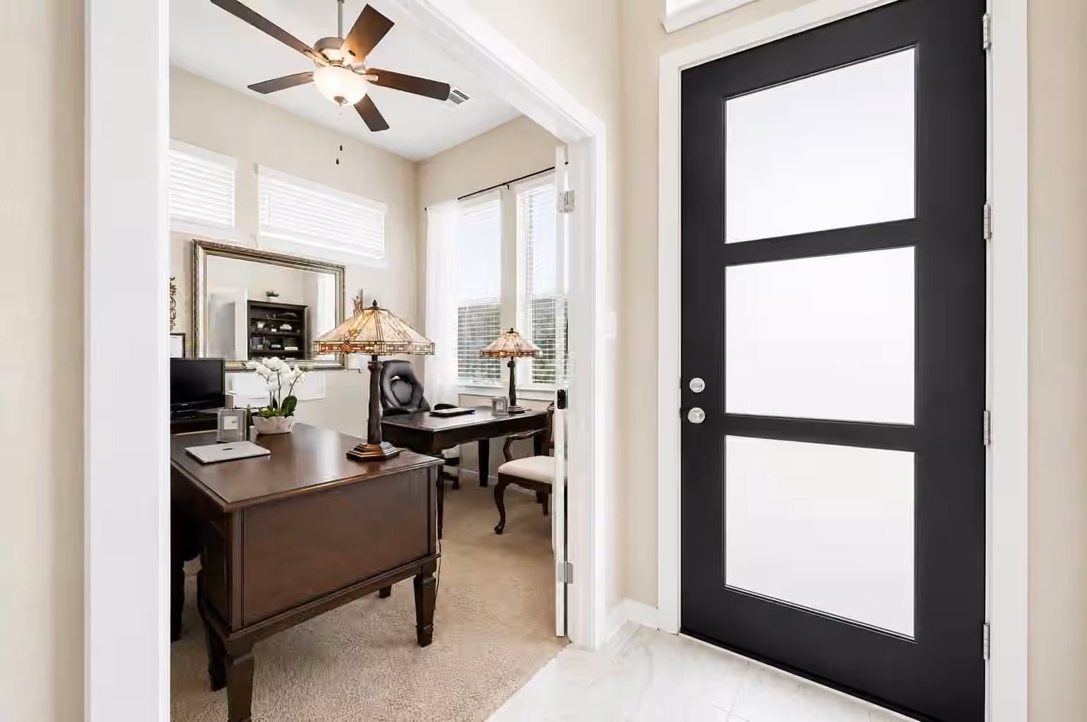 Photo 5 of 10255 BAYOU OAKS Drive, Conroe, TX