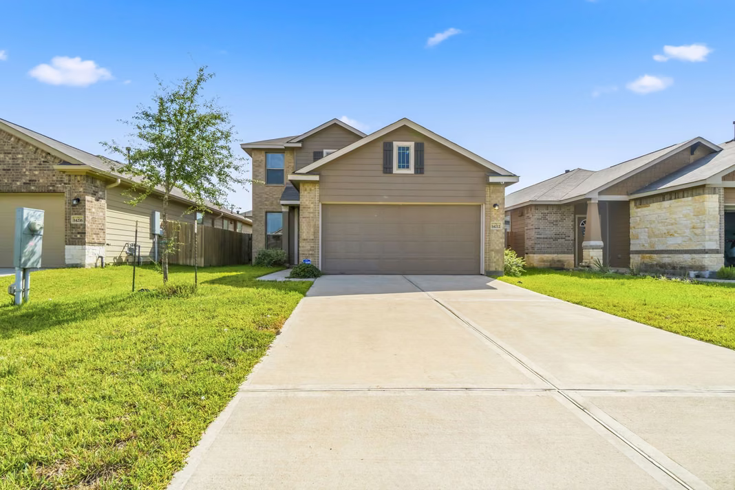 Photo 2 of 14212 Sedona Ridge Drive, Conroe, TX