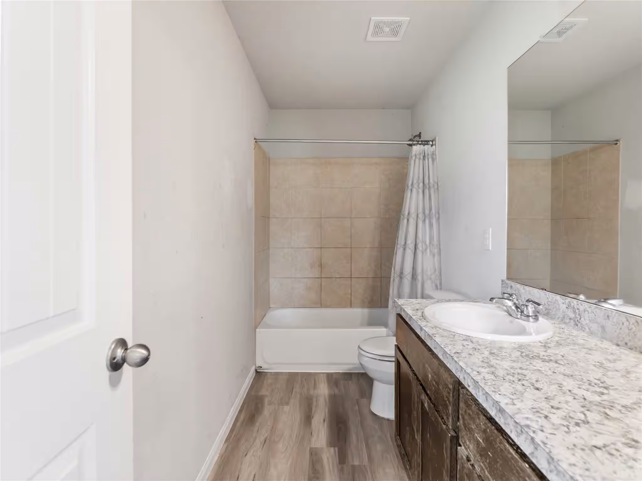 Photo 5 of 1509 Avenue A, Bay City, TX