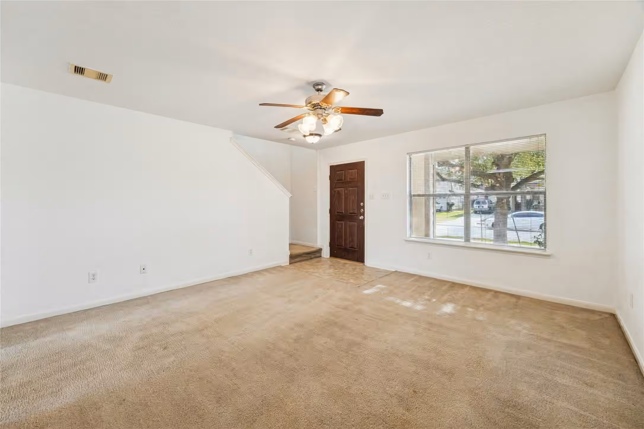 Photo 3 of 18726 Remington Park Drive, Houston, TX