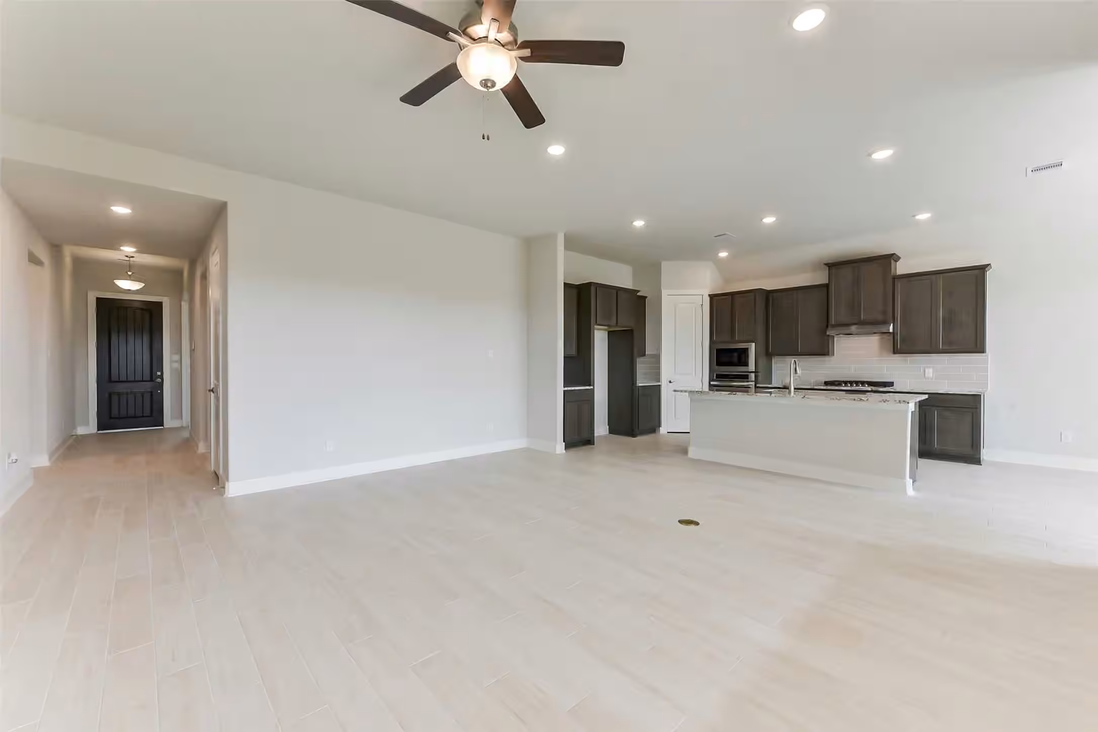 Photo 6 of 3113 Hidden Mist Drive, Texas City, TX