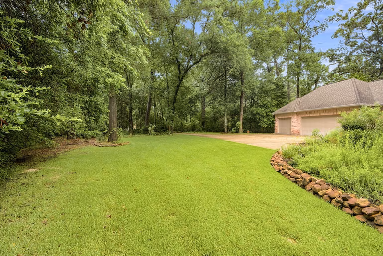Photo 3 of 10307 Autumn Run Lane, Conroe, TX