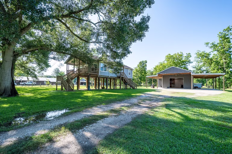 Photo 4 of 3442 County Road 2326, Dayton, TX