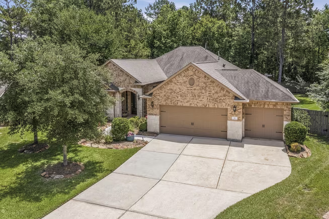 Photo of 19 S Sandbells Park Lane, Montgomery, TX