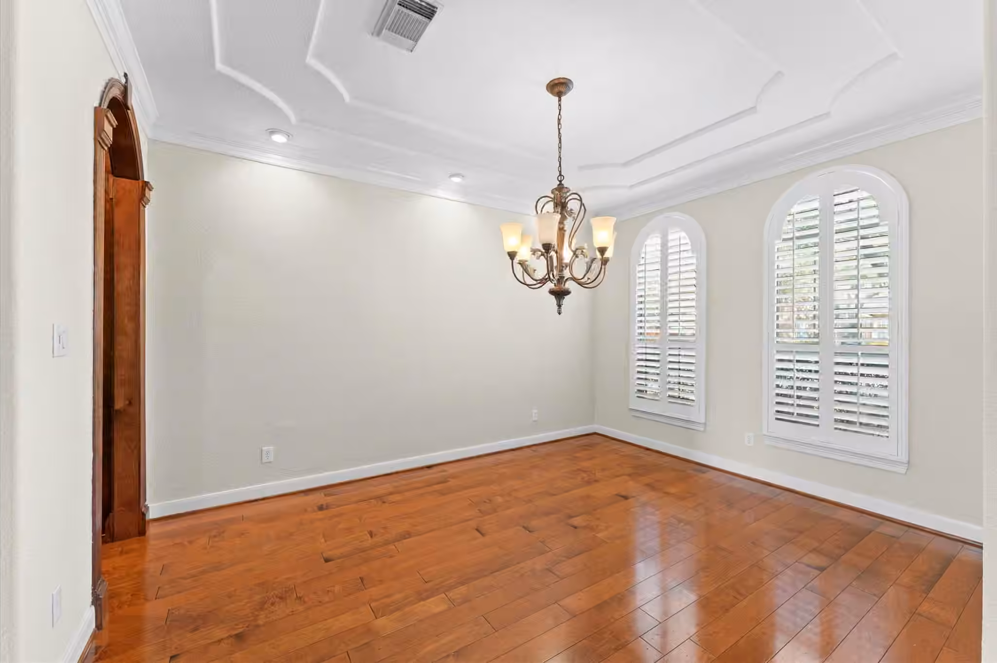 Photo 5 of 8406 Buffalo Creek Drive, Richmond, TX