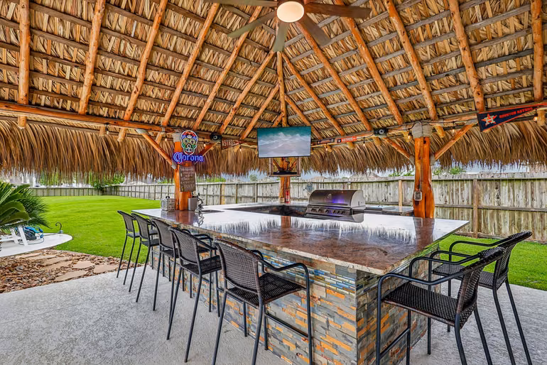 Photo 5 of 4410 Clearwater Road, Baytown, TX