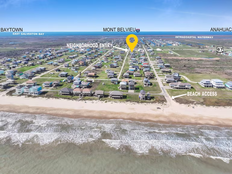 Photo 2 of 964 S Selwyn Road, Crystal Beach, TX
