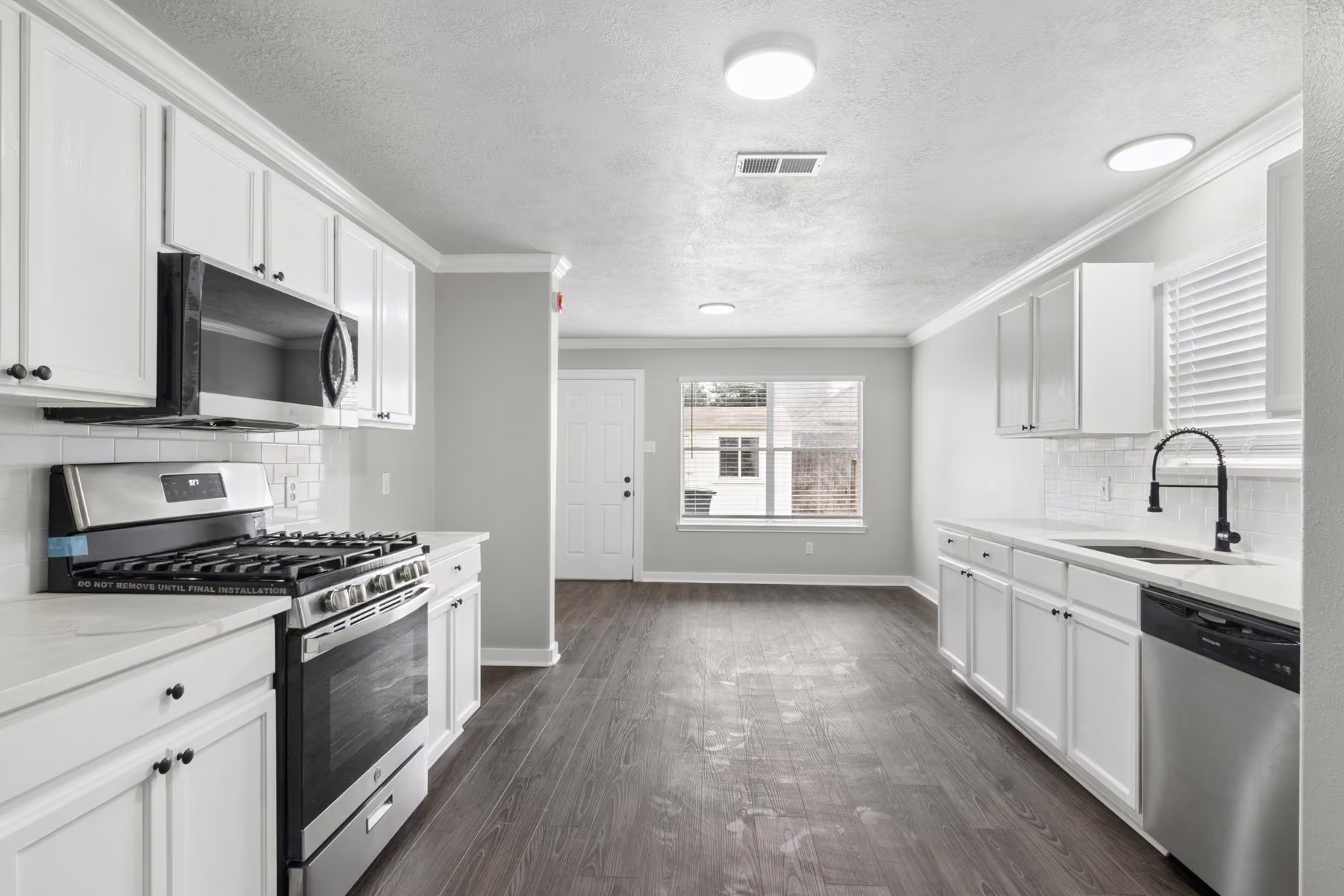 Photo 2 of 14211 Brunswick Point Lane, Houston, TX