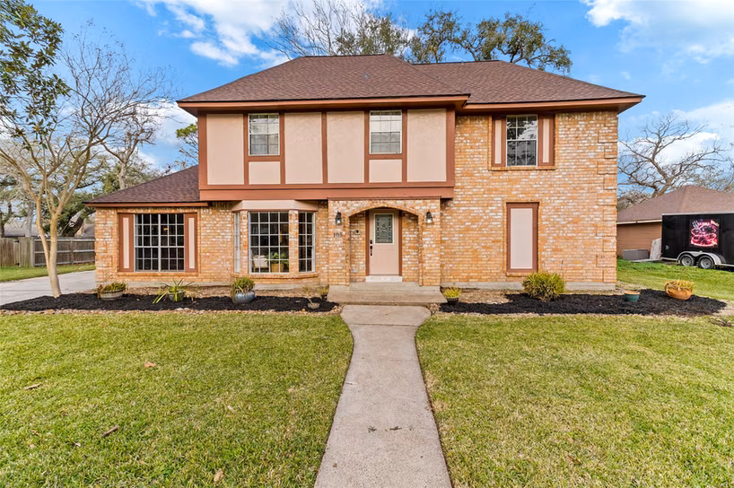 Photo of 105 Poinciana Street Street, Lake Jackson, TX 77566