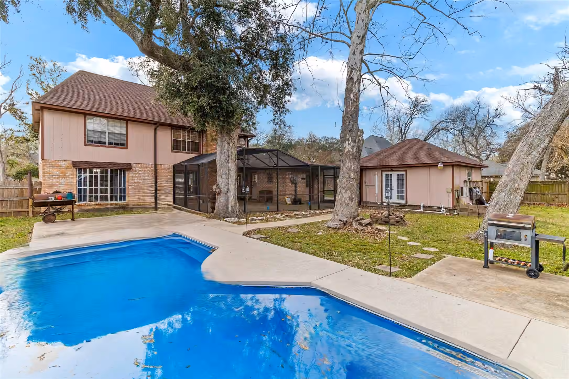 Photo 5 of 105 Poinciana Street Street, Lake Jackson, TX