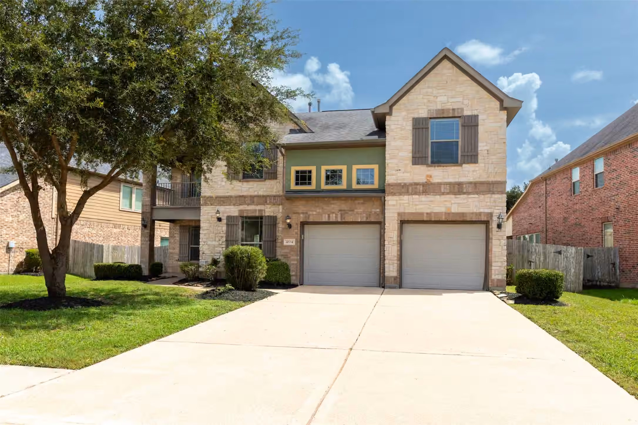 Photo 2 of 4534 Montcliff Bend Lane, Sugar Land, TX