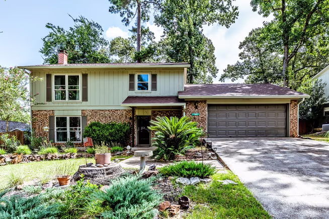 Photo of 1850 Rollingwood Drive, Huntsville, TX 77340