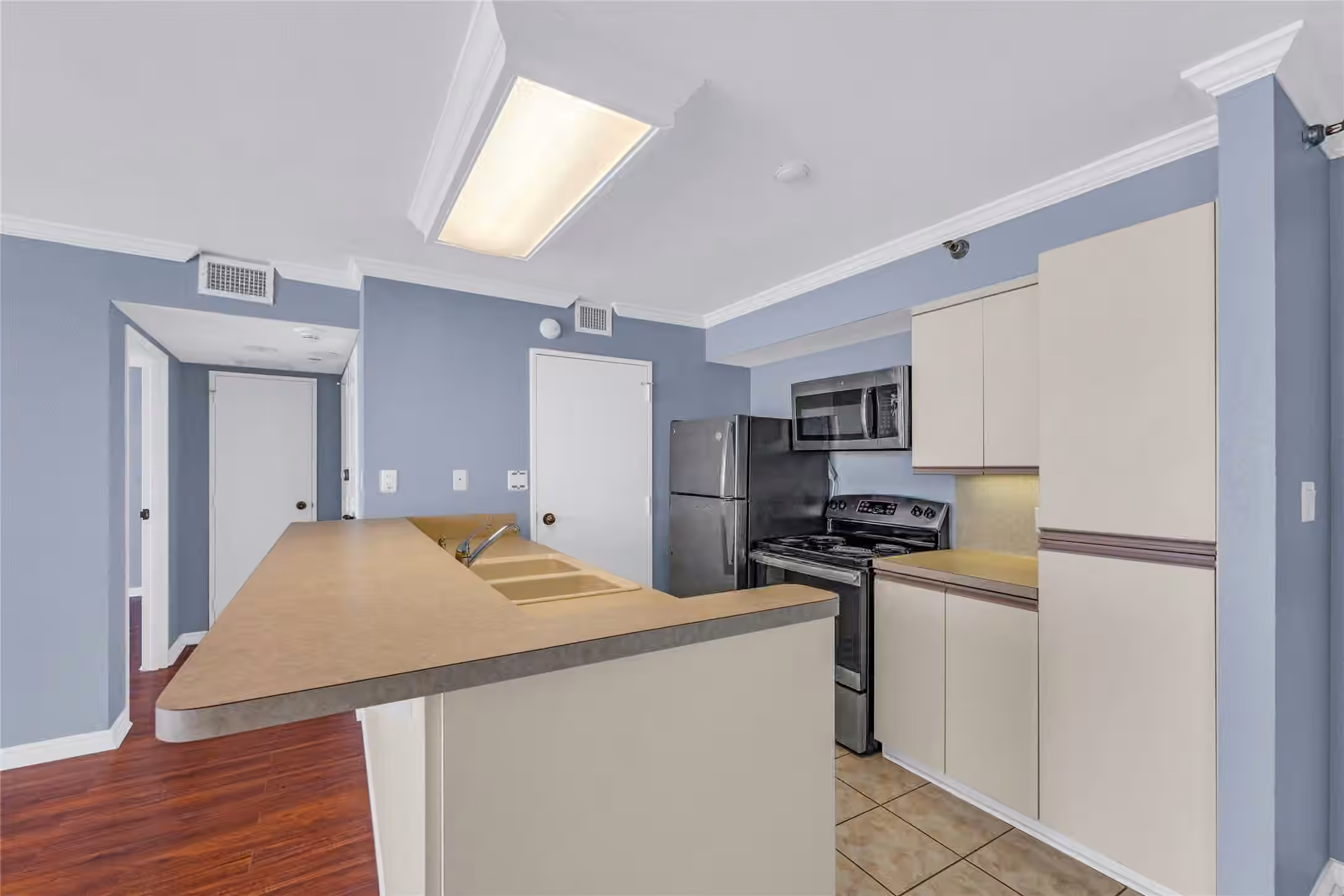 Photo 4 of 5220 Seawall Boulevard 1034, Galveston, TX