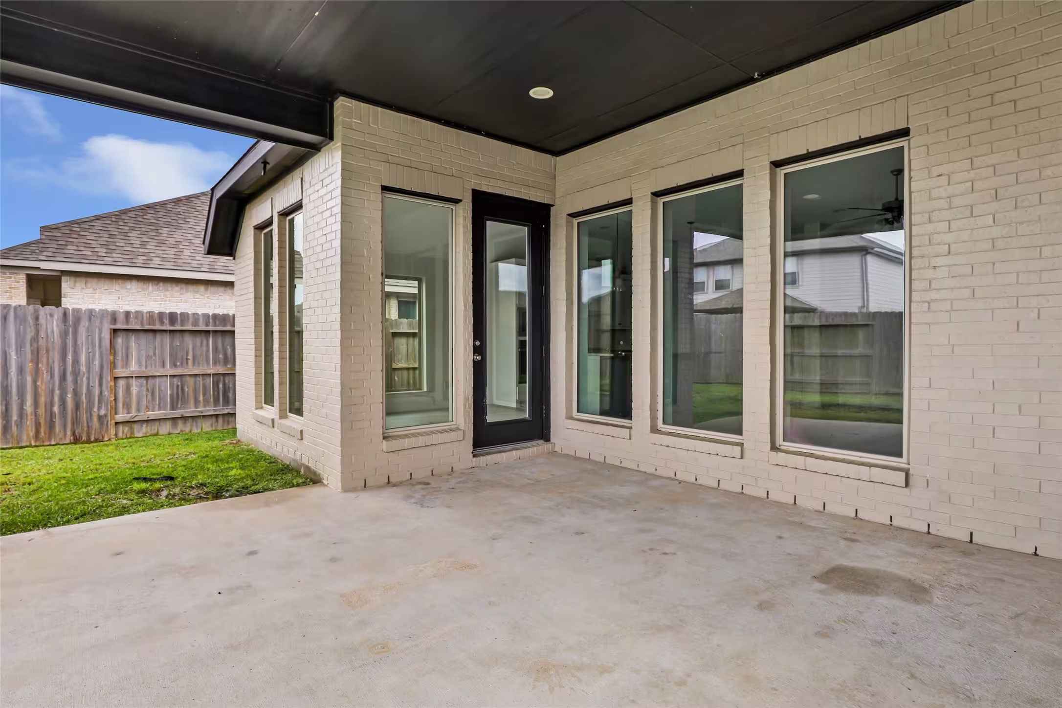 Photo 6 of 23688 Silver Palm Trail, New Caney, TX
