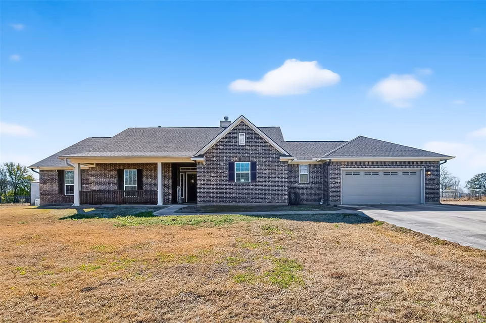 Photo of 3418 Barbers Hill Road, Highlands, TX