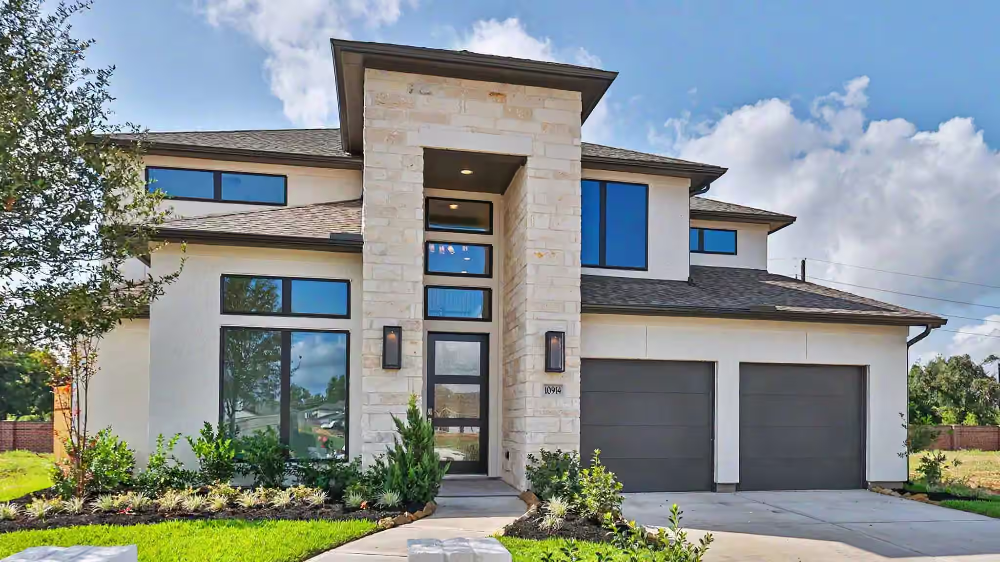 Photo of 10914 Water Point Drive, Missouri City, TX 77459