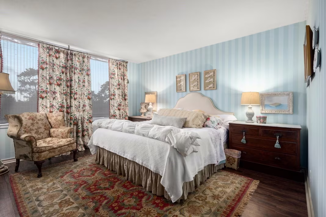 Photo of 14655 Champion Forest Drive 504, Houston, TX 77069