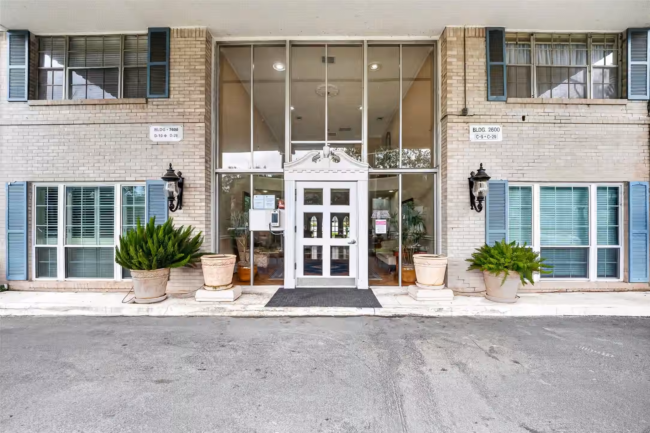 Photo of 2600 Bellefontaine St Apt D24, Houston, TX