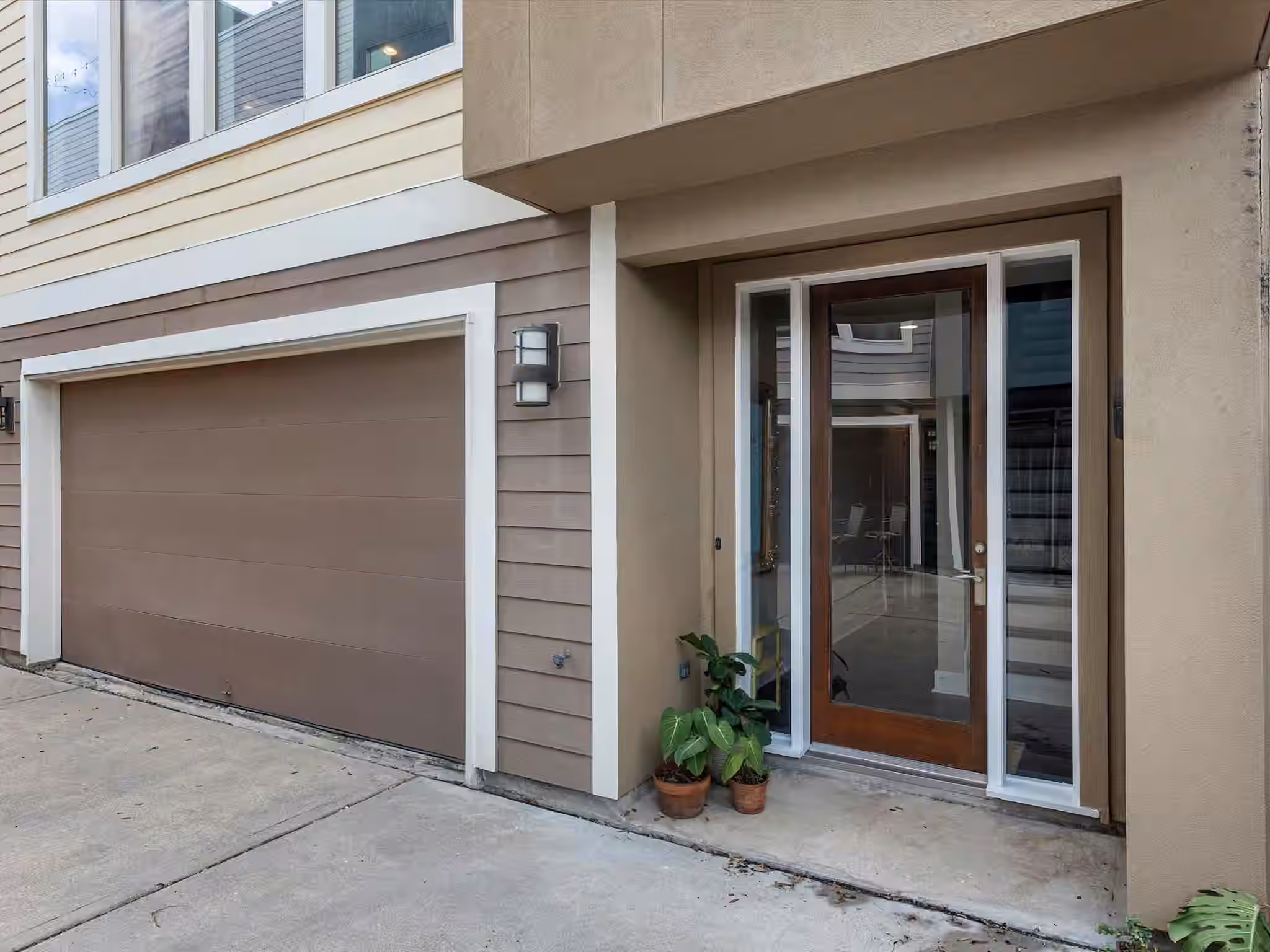 Photo 3 of 3234 La Branch Street, Houston, TX