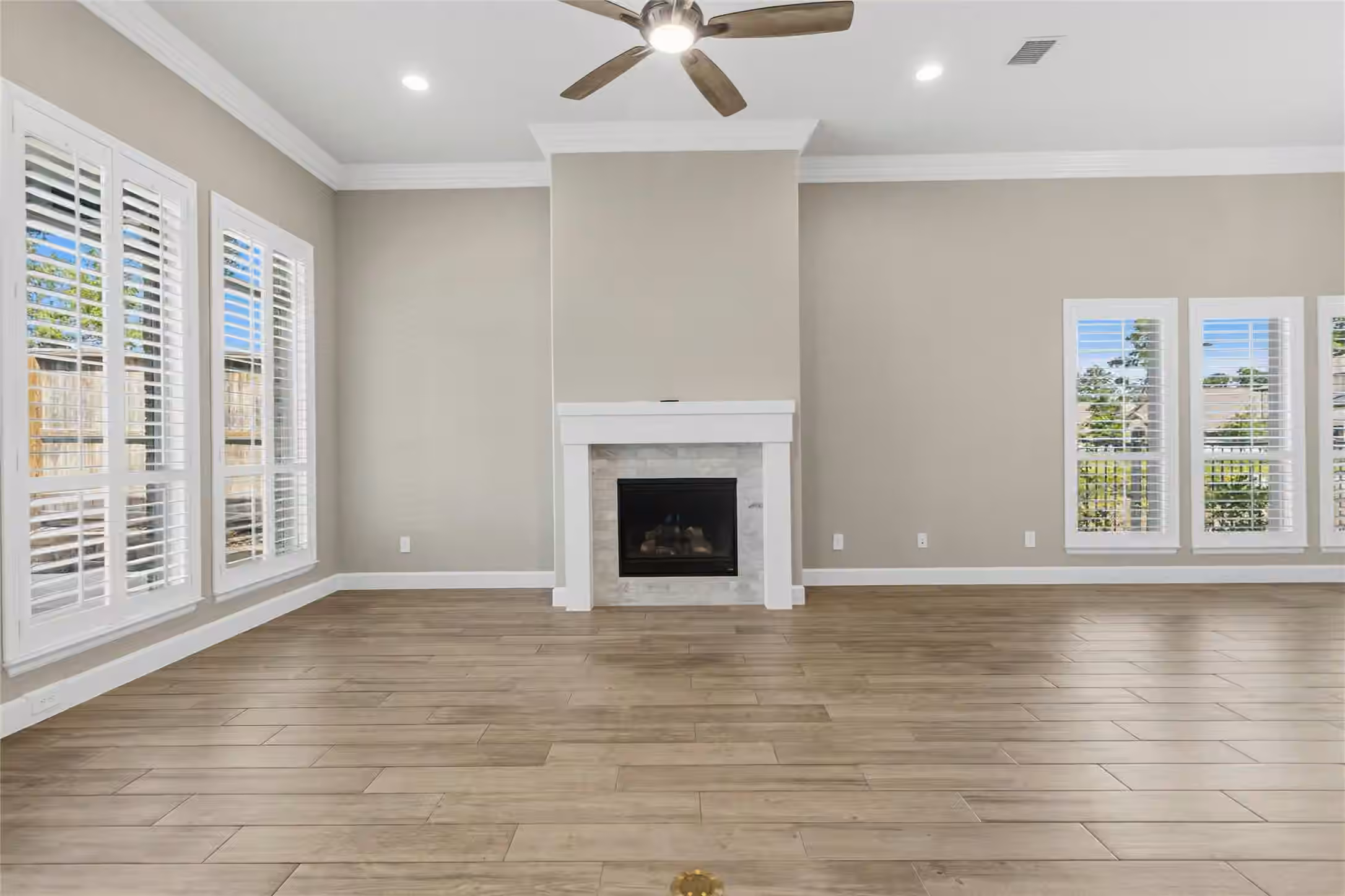 Photo 5 of 542 Carina Gaze Drive, Conroe, TX