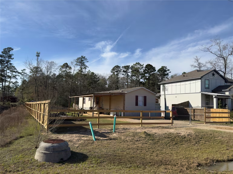 Photo 5 of 595 Road 3371a, Cleveland, TX