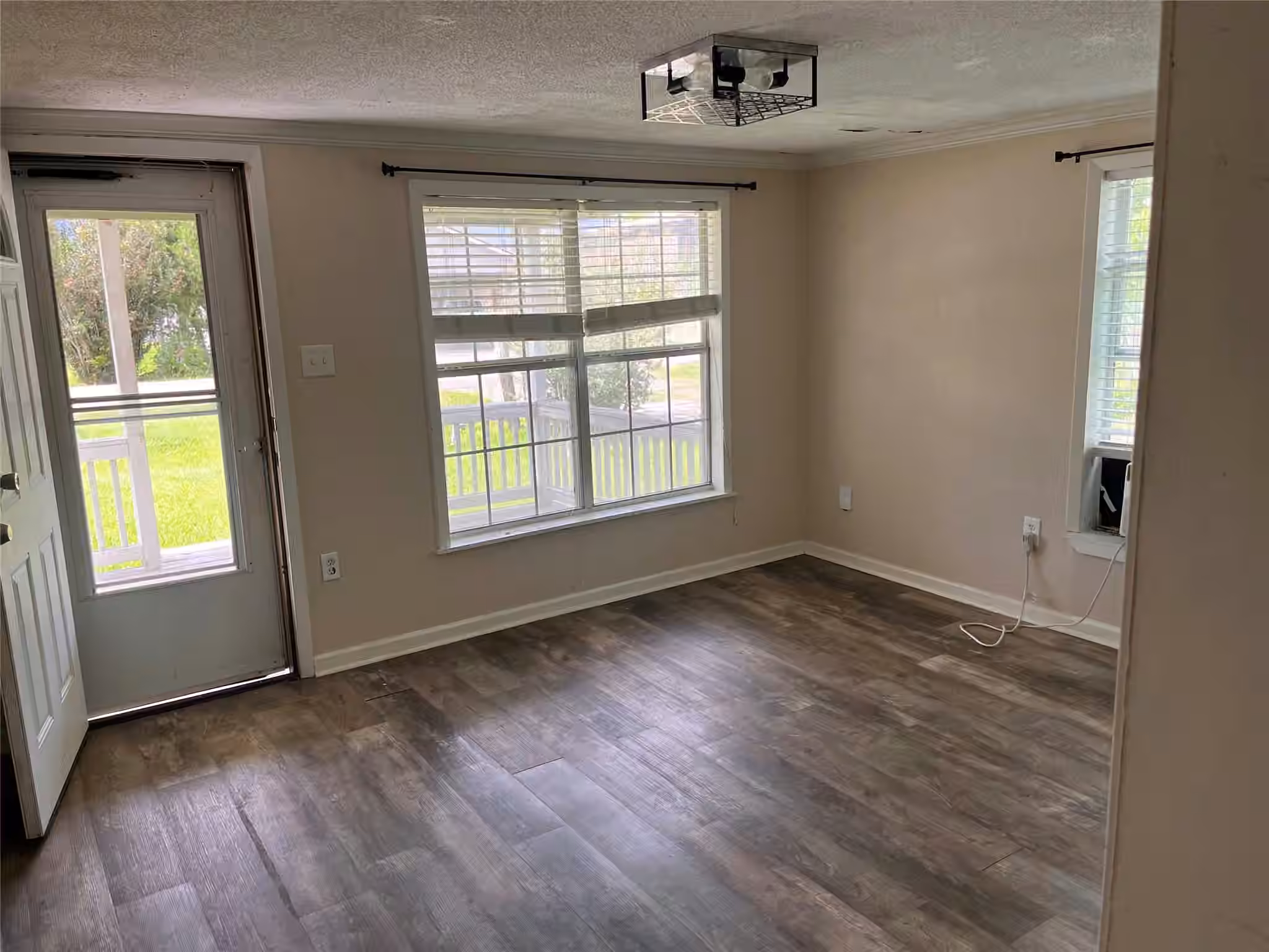 Photo 7 of 208 E Pecan Lane, Clute, TX
