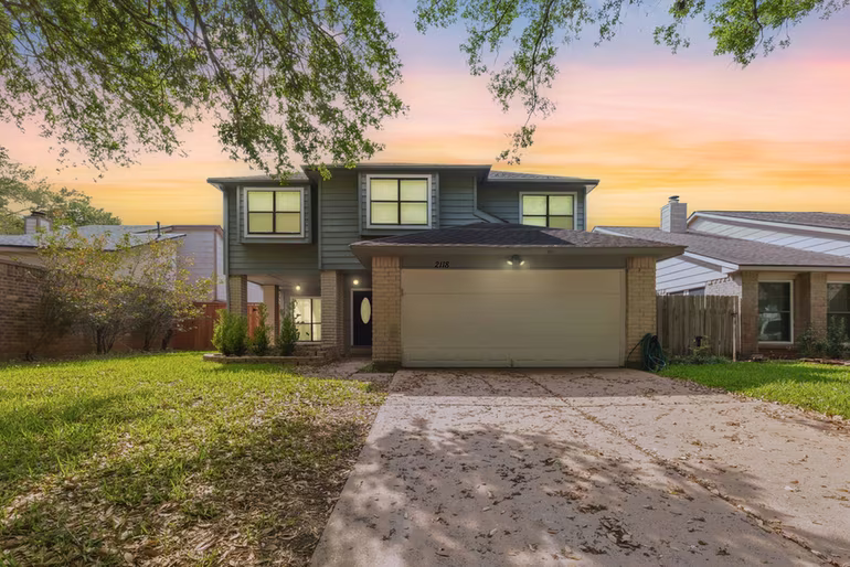 Photo of 2118 Creekshire Drive, Sugar Land, TX 77478