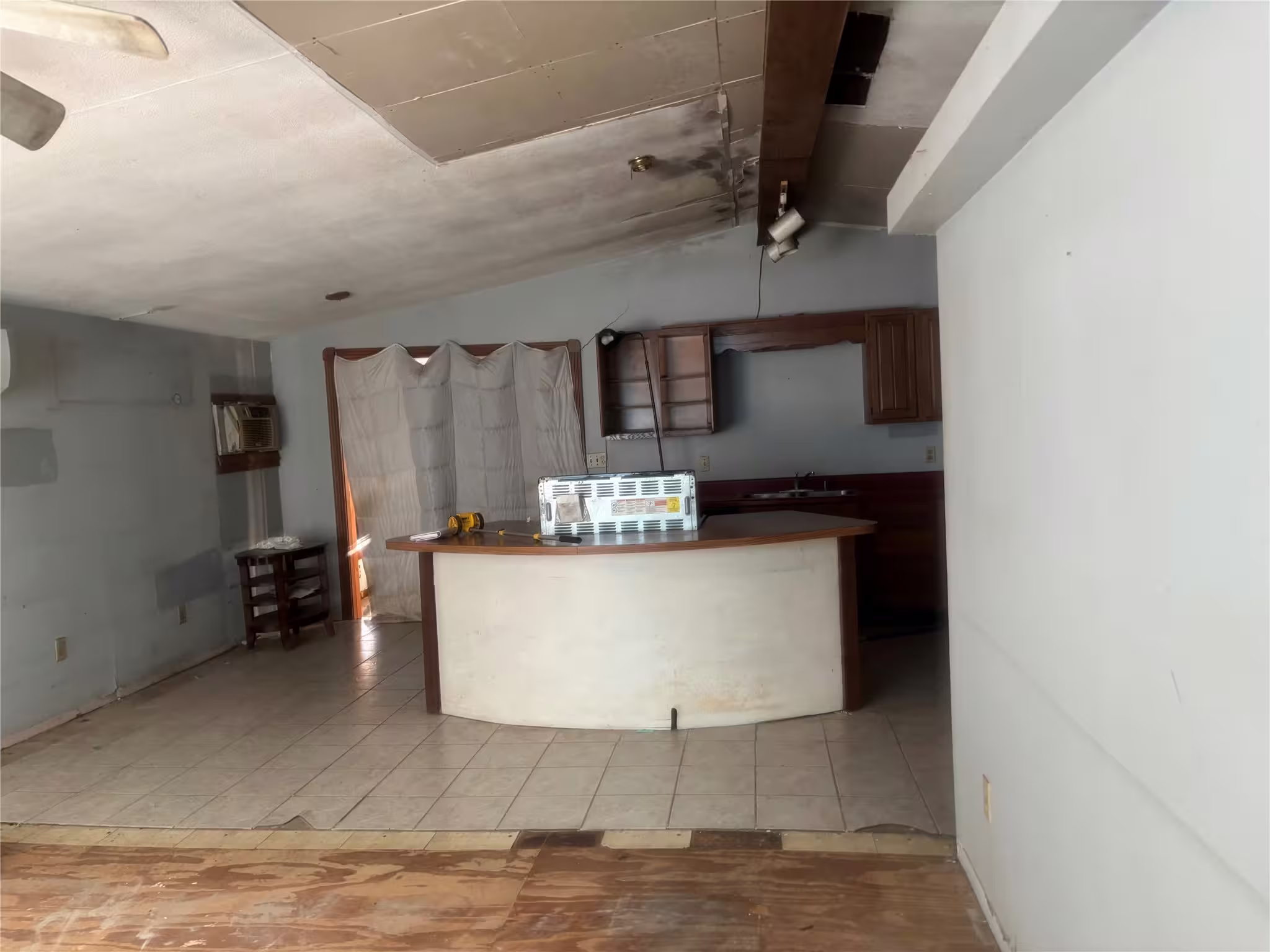 Photo 3 of 1620 Dick Bay Drive, San Leon, TX