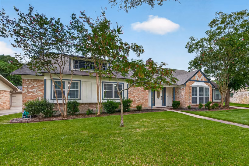 Photo 3 of 25506 Many Oak Drive, Spring, TX