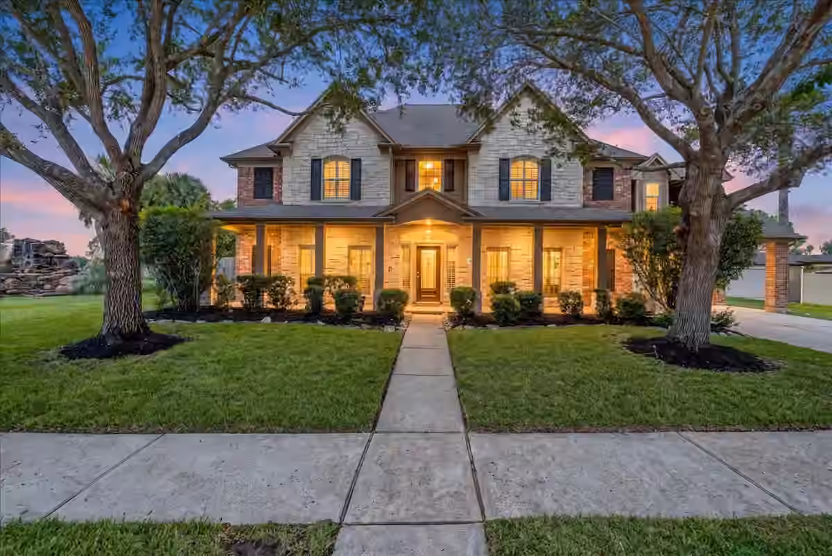 Photo of 1618 Stoney Lake Drive, Friendswood, TX