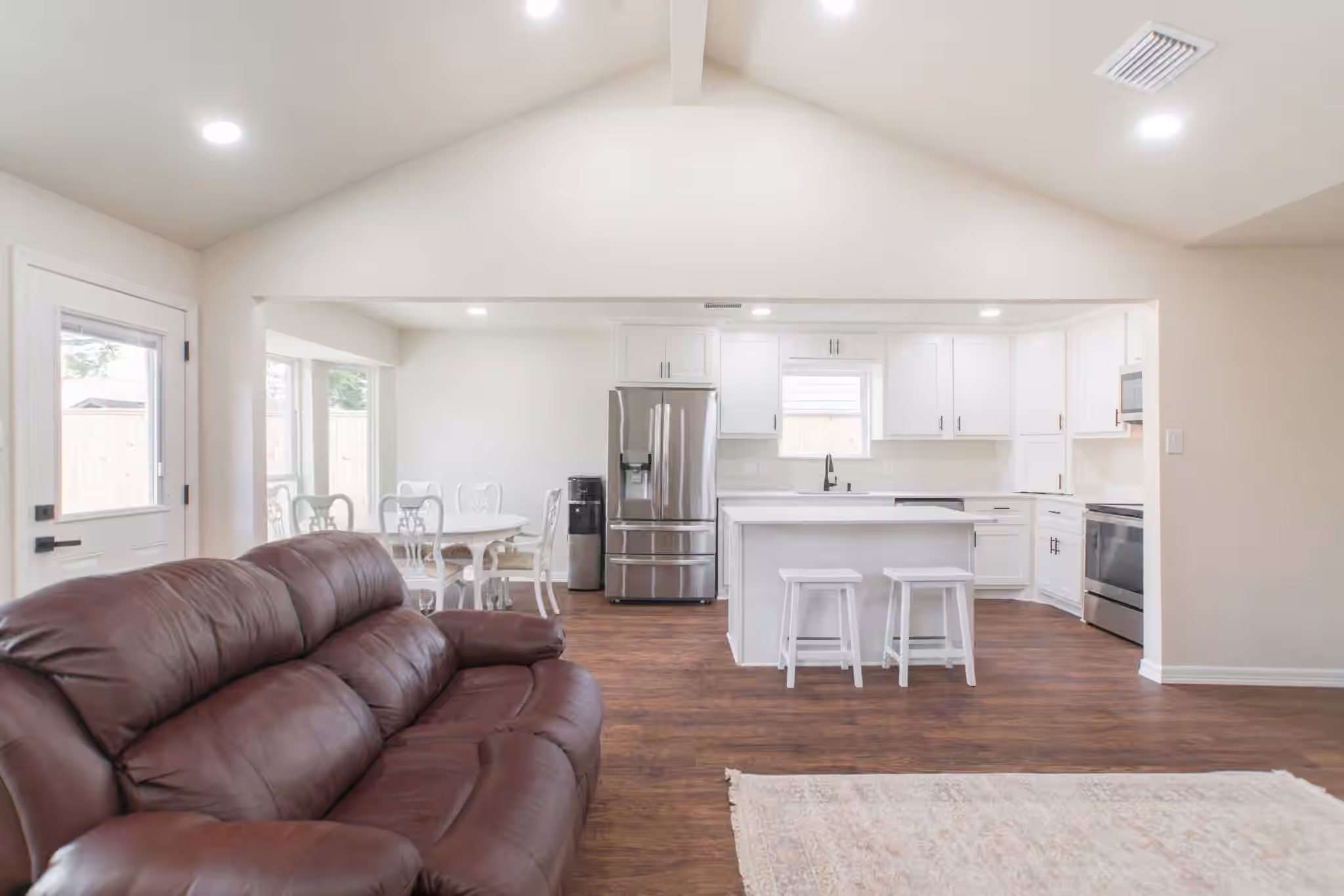 Photo 6 of 4913 Deerwood Circle, Baytown, TX