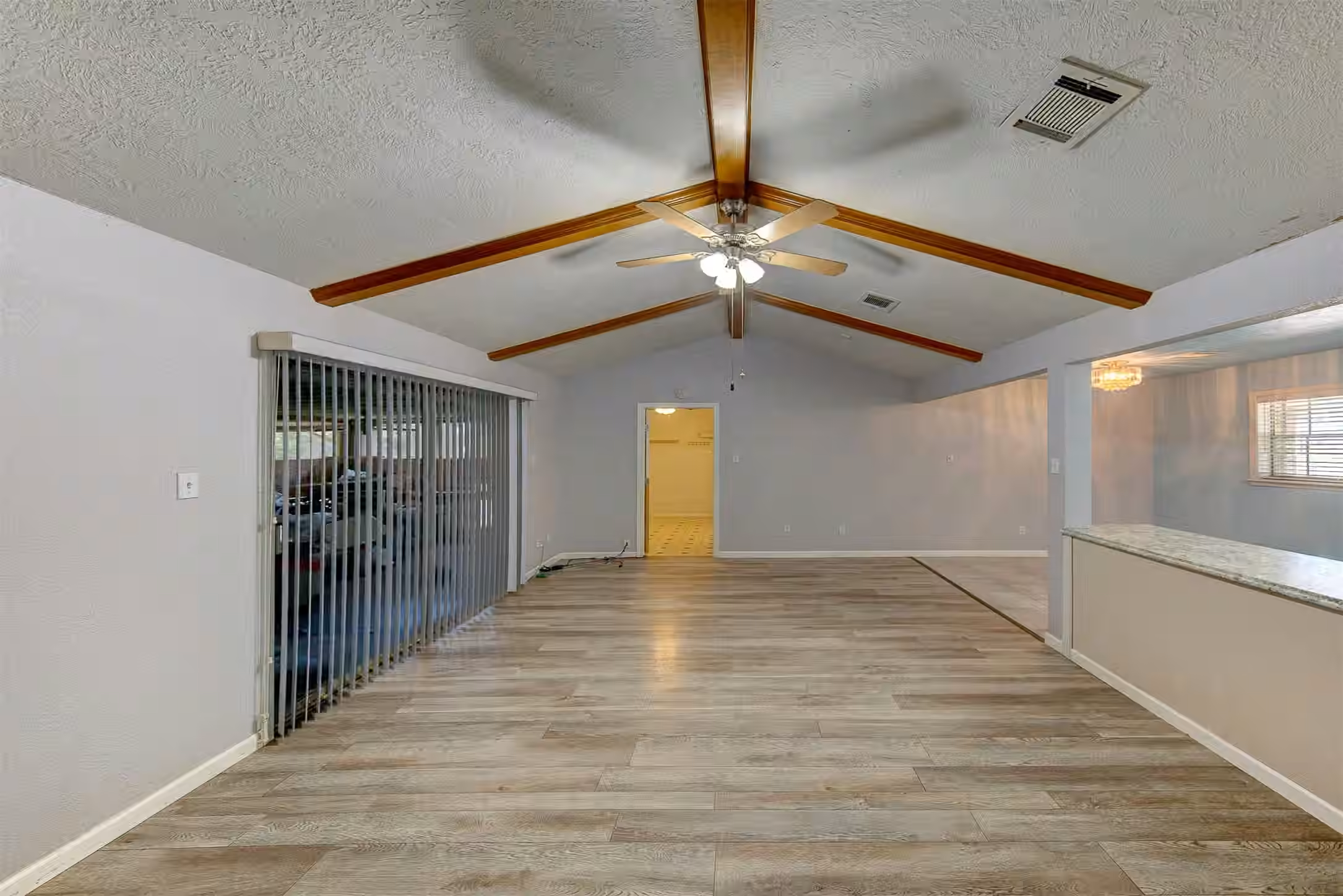 Photo 6 of 10714 Ballantine Street, Houston, TX