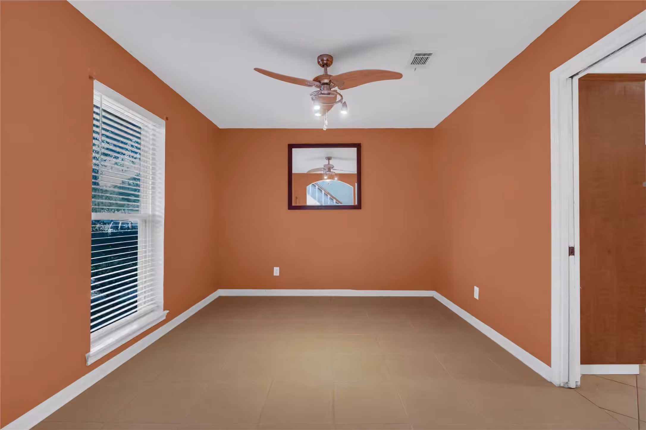 Photo 6 of 10818 Elmdale Drive, Houston, TX