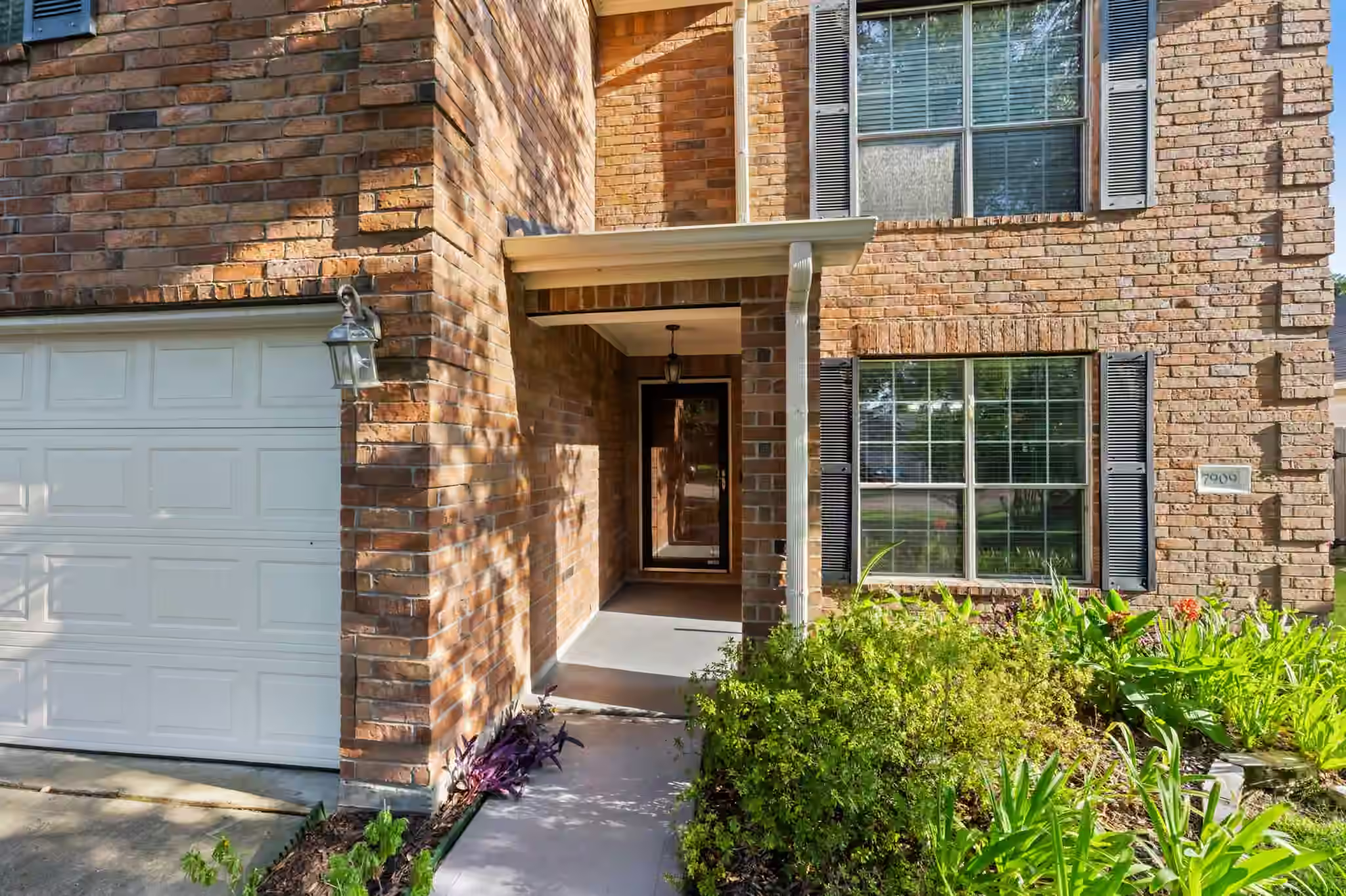 Photo 2 of 7909 Silver Oak Drive, Texas City, TX