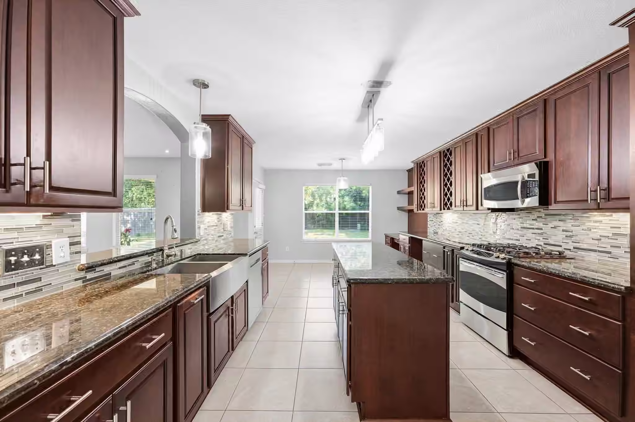 Photo 7 of 7909 Silver Oak Drive, Texas City, TX
