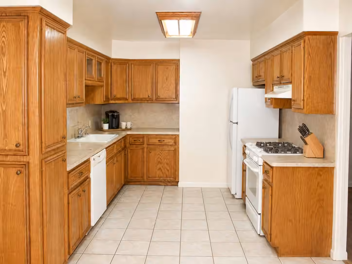 Photo 3 of 6606 Muckelroy Street, Houston, TX