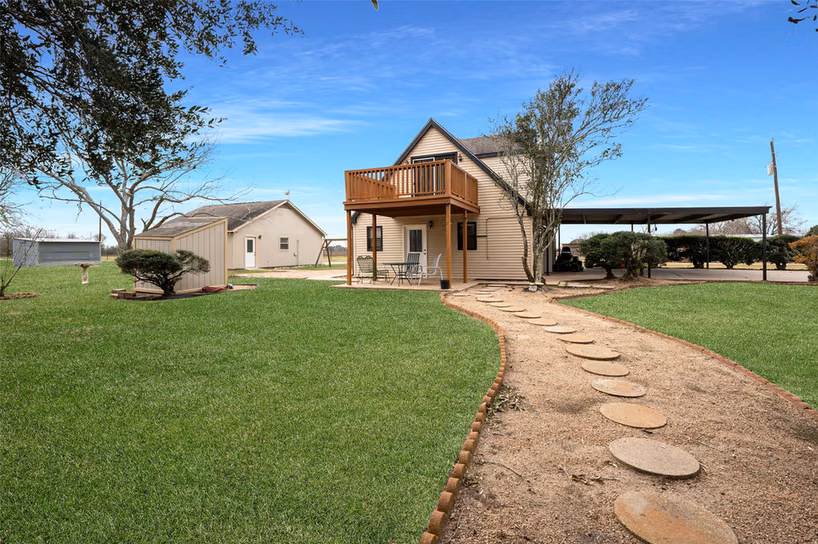 Photo of 15021 County Road 272, East Bernard, TX